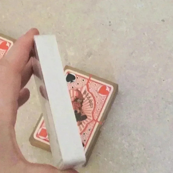 2 sets of 52 cards playing cards - Picture 2 of 3